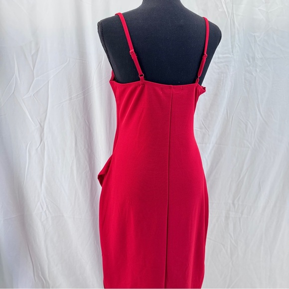 Almost Famous Red Dress Size Large Bodycon Asymmetrical Hem Ruffle NWT Valentine - Picture 8 of 16